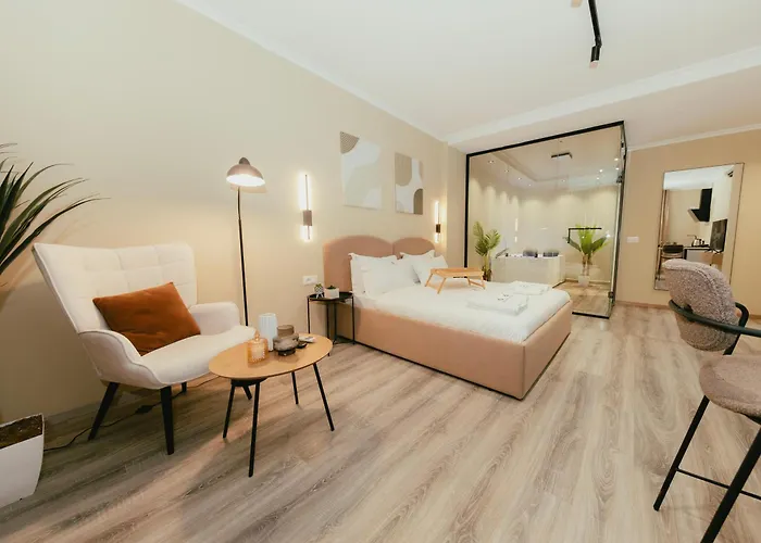 Διαμέρισμα Luxury With Hot Tub - The Nest Τίρανα