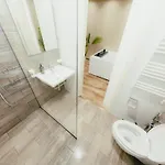 Luxury With Hot Tub - The Nest