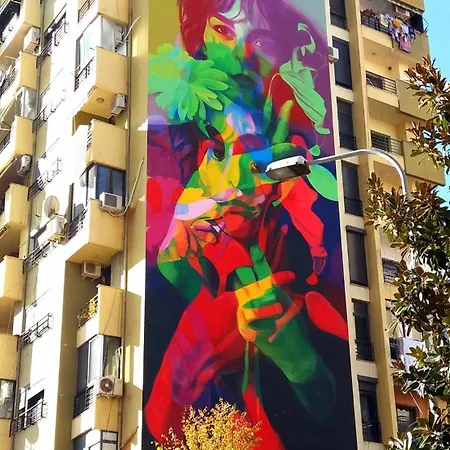 Apartman Luxury With Hot Tub - The Nest Tirana